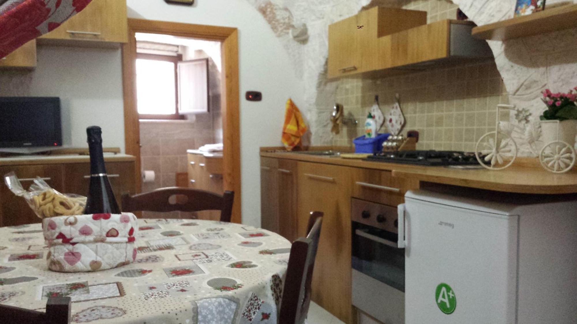 הוילה לוקורוטונדו Trulli Manuela מראה חיצוני תמונה
