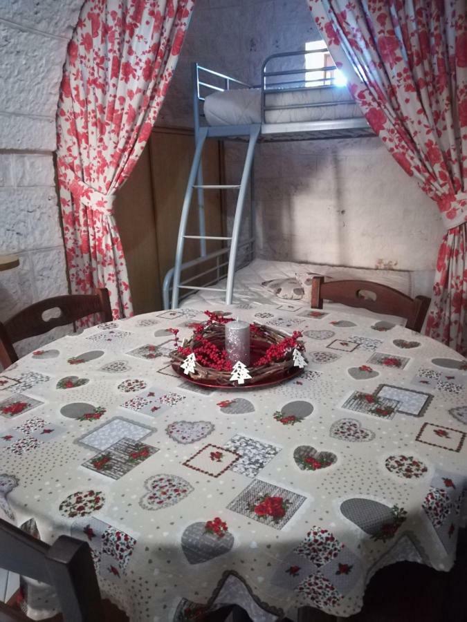 הוילה לוקורוטונדו Trulli Manuela מראה חיצוני תמונה